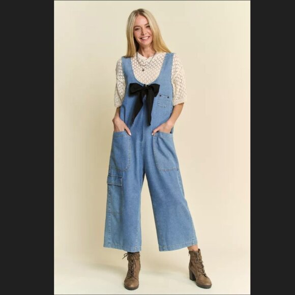 D1 NWT Davi & Dani Plus Size Denim Jumpsuit - Picture 3 of 5